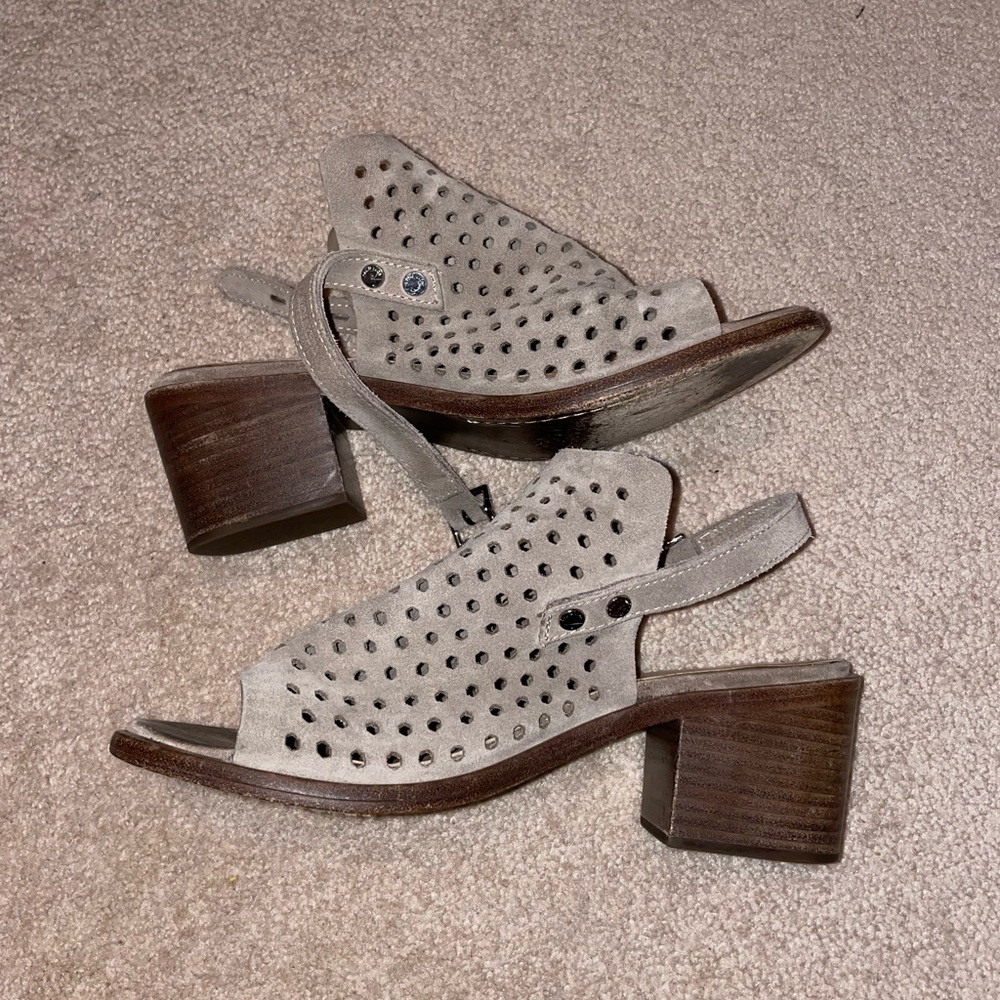 Women’s Sandals